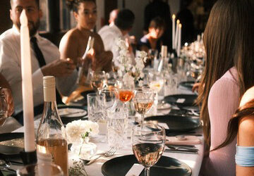 ENTERTAINING WITH STYLE: HOW TO HOST THE PERFECT FALL DINNER PARTY